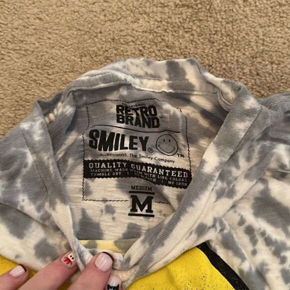 Retro brand new smiley tee medium - Picture 2 of 3